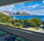 Herrliche neue moderne Villa an der Riviera von Omis, nur 60 Meter vom Meer entfernt, mit Swimmingpool, Sauna, Fitnessstudio und Garage - foto 30