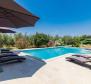 Astonishing estate in Vodnjan on 4671 sq.m. of land, just 2 km from the sea - pic 32