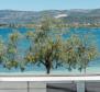 Villa a tengerhez vezető első vonalon Trogir területén - pic 13