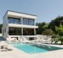 Luxury villa with a swimming pool near the center of Poreč with an amazing garden, just 3 km from the sea 