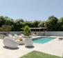 Luxury villa with a swimming pool near the center of Poreč with an amazing garden, just 3 km from the sea - pic 10