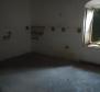 Investment property - house for renovation in Kastel Stari - pic 8