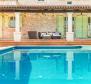Luxury stone palazzo with swimming pool in Visnjan - pic 3