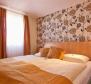Hotel of an attractive location in Pula city only 200 meters from the sea! - pic 13