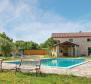 Beautiful rustic estate for sale in Barban on 17500 sq.m. of land (1,7 ha) - pic 2
