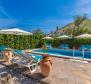 Schönes Gästehaus mit Swimmingpool, ausgezeichnete Investition - Malinska, Krk - foto 32