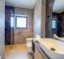 Schöne Villa mit Swimmingpool in Meeresnähe in Vrbnik, erste Baulinie zum Meer - foto 8