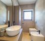 Schöne Villa mit Swimmingpool in Meeresnähe in Vrbnik, erste Baulinie zum Meer - foto 32