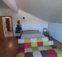 Apartment mit drei Schlafzimmern und Meerblick in Baska auf der Halbinsel Krk - foto 9