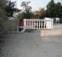 Guest house with 5 apartments for sale in Krk, 700 meters from the sea - pic 3