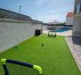 New built villa in Brodarica with swimming pool and sundeck area just 300 meters from the sea - pic 18