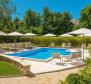 Boutique-Hotel mit 7 Apartments und einem wunderschönen Garten in Baska auf Krk, nur 500 Meter vom Meer entfernt - foto 4