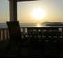 Eladó három lakásos ingatlan Solta szigetén, lenyűgöző kilátással a tengerre - pic 4
