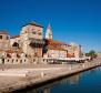 Erstaunlich renoviertes Steinhaus in der alten mittelalterlichen Stadt Trogir - foto 13