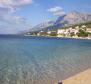 Land plot with older house for renovation in Baska Voda just 150 meters from the beach - pic 9