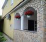 Maison de 5 appartements à Šilo, Dobrinj - pic 11
