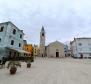 Maison dans le quartier populaire de Fažana, reliée par ferry à Brijuni, à seulement 150 mètres de la mer - pic 29