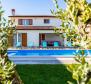 Deux villas nouvellement construites avec piscine à Šišan, Ližnjan, style authentique - pic 3