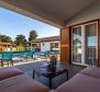 Deux villas nouvellement construites avec piscine à Šišan, Ližnjan, style authentique - pic 15