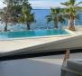 Luxus apartman az első sorban a tenger mellett Zadar közelében, a rezidenciában, medencével a tengerre néz - pic 2