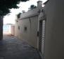 Century-old renovated stone house on the beach in Orebic - pic 12