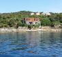 Romantický izolovaný dům na ostrově Drvenik v 1. linii k moři s vlastním molem - pic 4