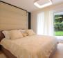 Luxusní rezidence v Ičići 100 metrů od moře nabízí několik apartmánů na prodej - pic 37