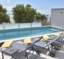 Nouvelle villa jumelée à Makarska avec piscine - pic 2