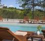 Resort, hôtel, restaurant, appartements, camp, complexe foncierT1, T2, T3 dans la région de Motovun - sur 32.227 m2 de terrain - pic 9