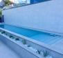 Propriété meublée de luxe unique dans le centre d'Opatija avec piscine, à 200 mètres de Lungomare, garage, vue mer - pic 15