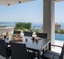Pozoruhodná moderní vila nedaleko Splitu s panoramatickým výhledem na moře - pic 7