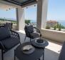 Pozoruhodná moderní vila nedaleko Splitu s panoramatickým výhledem na moře - pic 9