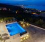 Pozoruhodná moderní vila nedaleko Splitu s panoramatickým výhledem na moře - pic 43
