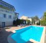Apartment house with sea view in Fazana, 500 meters from the sea - pic 2