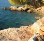 Exceptional T2 zoned land by the sea on Hvar - pic 2