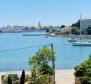 Turistická nemovitost s ideální polohou na předměstí Zadaru na 1. linii k moři - pic 12