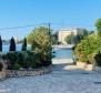Turistická nemovitost s ideální polohou na předměstí Zadaru na 1. linii k moři - pic 13