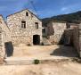 Maison en pierre dans le village de Dol sur l'île de Hvar 