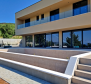 Atemberaubende neue Villa in der Gegend von Rabac mit Panoramablick auf das Meer 