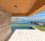 Superbe villa design de 1ère ligne près de Zadar avec plage presque privée et possibilité d'amarrage - pic 5