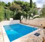 Beautiful three bedroom villa with swimming pool, wine cellar and terraces, 60 m from the sea  - pic 4