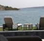Superbe villa design de 1ère ligne près de Zadar avec plage presque privée et possibilité d'amarrage - pic 56