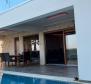 Villa moderne au premier rang de la mer près de Zadar - nouvelle beauté contemporaine ! - pic 52