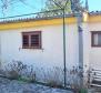Samostatně stojící dům se zahradou a garáží ve Starigradu na ostrově Hvar, 20 metrů od moře - pic 5