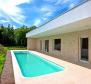 Elegante neue Villa mit Swimmingpool am Stadtrand von Labin - foto 2