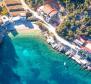 Turistická nemovitost 11 apartmánů v 1. linii k moři na ostrově Hvar 