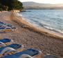 Előnyös apartman Strozanacban, Split közelében, mindössze 100 méterre a strandtól! 