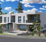 New complex of three duplex apartments with swimming pools in Vodice - pic 4