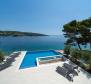 New villa on Brac on the 1st line to the sea, with boat mooring - pic 3