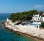 New villa on Brac on the 1st line to the sea, with boat mooring - pic 2